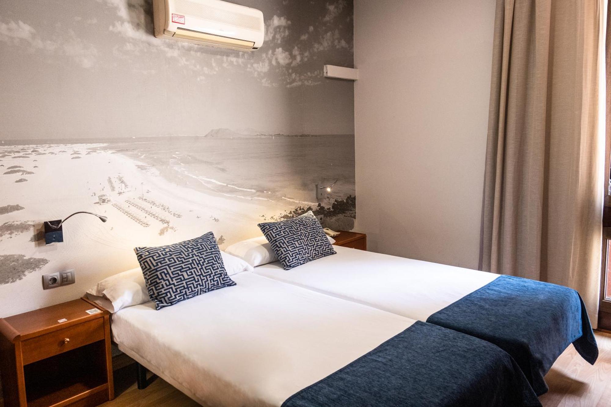 Hotel Adonis Plaza Santa Cruz de Tenerife Exterior photo