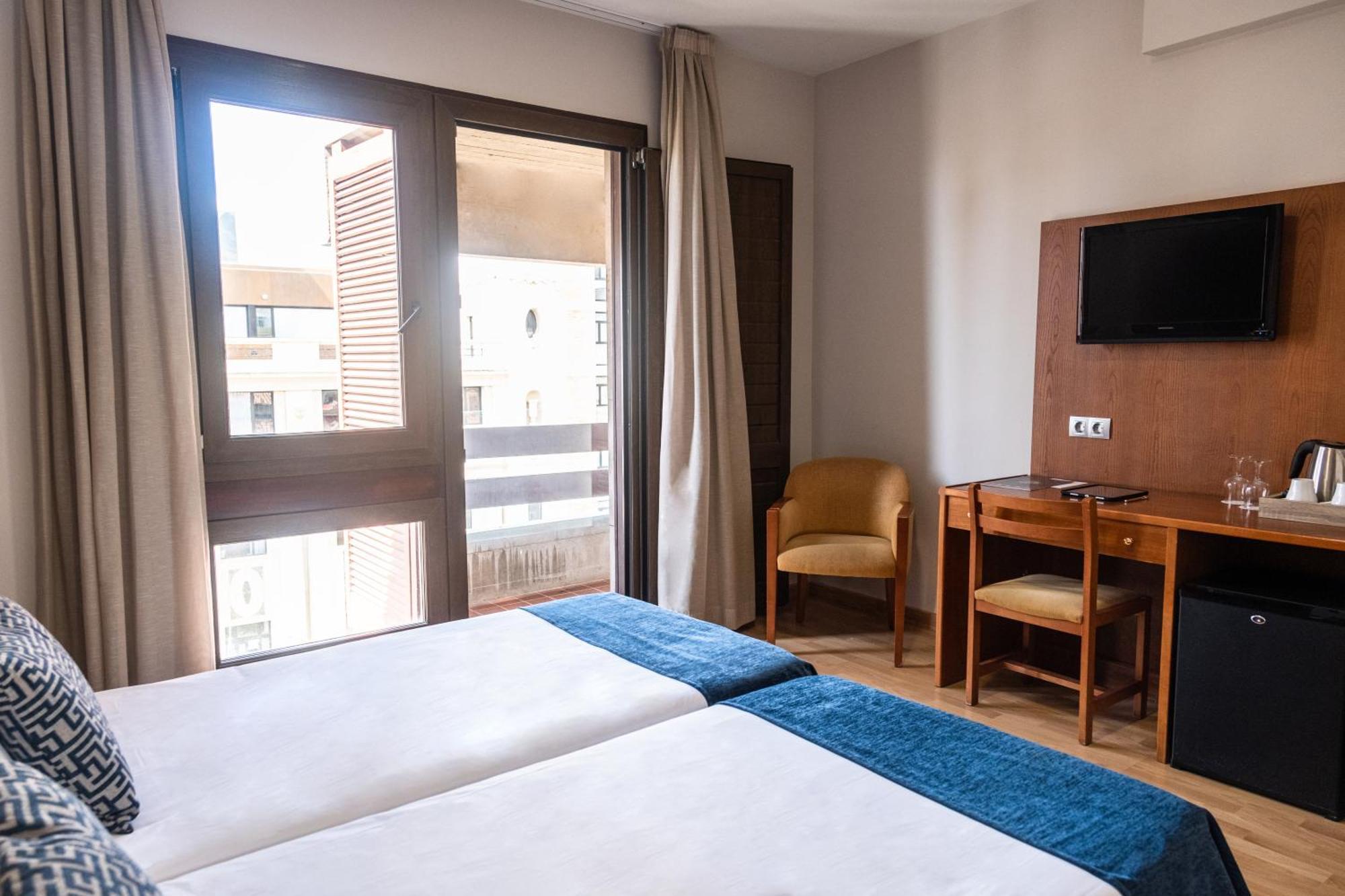 Hotel Adonis Plaza Santa Cruz de Tenerife Exterior photo